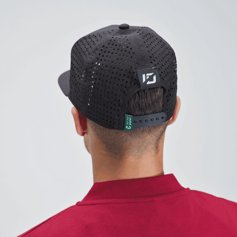 CZAPECZKA Z DASZKIEM ID UHLSPORT