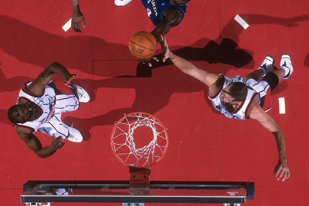 ZASADY, HISTORIA I PIŁKA DO KOSZYKÓWKI – NBA W PIGUŁCE